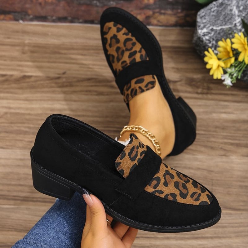 Mocasini de mărime plus pentru comerț exterior 2024 Pantofi noi cu imprimeu leopard, stil britanic, la modă, pantofi cu temperament, pantofi din piele întoarsă, toate asortați