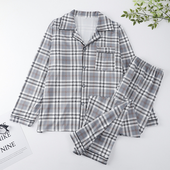 Vyriškas laisvas didelių dydžių megztinis su pižama, ilgomis rankovėmis, šviesiai pilkas, languotas pavasario ir rudens namų aprangos komplektas