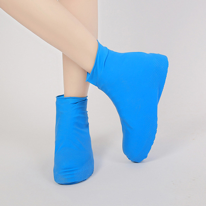 Lateksist veekindlad kingakatted, silikoonist kingakatted, vihmaseks päevaks, libisemiskindlad, maalilised kohad, reisimiseks, vihmakingakatted, muusikafestivalid, elastsed lateksist kingakatted