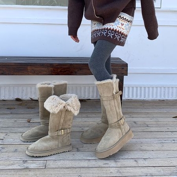 Dupla hasított 2024 téli új északkeleti hótaposó női vastagított plüss pamut cipő magas sarkú csizma Mao Mao cipő női