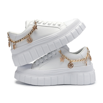 Pliusinio dydžio moteriški bateliai žemu viršutiniu storu padu, ūgį didinantys sportiniai laisvalaikio bateliai, auksiniai, drugelio formos užtrauktuku, metaliniai, dekoratyviniai balti bateliai