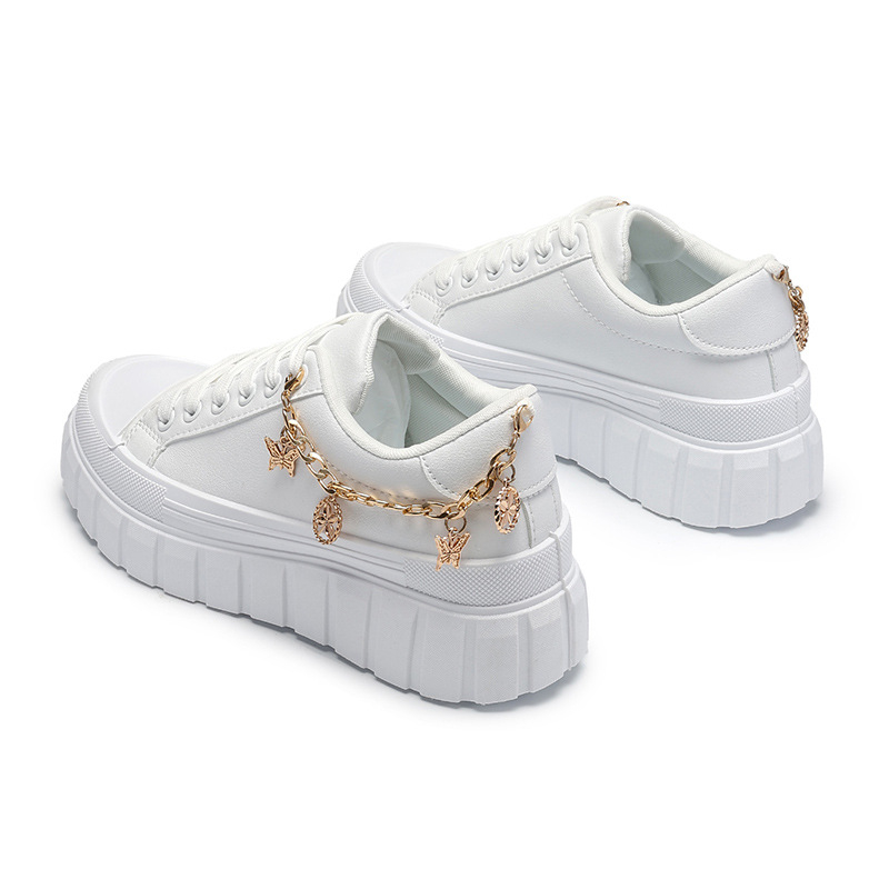 Pliusinio dydžio moteriški bateliai žemu viršutiniu storu padu, ūgį didinantys sportiniai laisvalaikio bateliai, auksiniai, drugelio formos užtrauktuku, metaliniai, dekoratyviniai balti bateliai