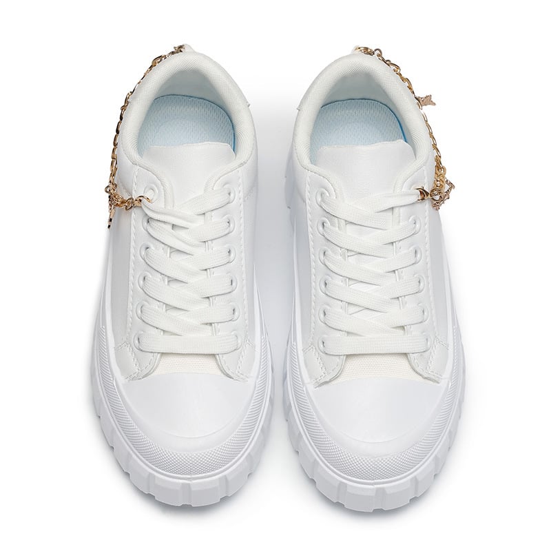 Pliusinio dydžio moteriški bateliai žemu viršutiniu storu padu, ūgį didinantys sportiniai laisvalaikio bateliai, auksiniai, drugelio formos užtrauktuku, metaliniai, dekoratyviniai balti bateliai