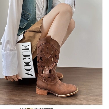 Cizme de cowboy western retro maro pentru femei 2025, cizme noi până la jumătatea gambei, cizme de deșert elegante și brodate la modă
