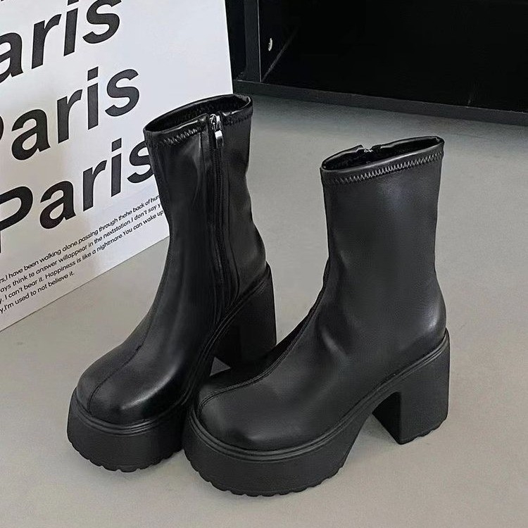 Cizme cu fund gros, cu pandantiv nituri, cizme scurte cu fund gros pentru femei, cizme de motocicletă punk întunecate europene și americane, vârful rotund, cizme scurte cool pentru colegiu