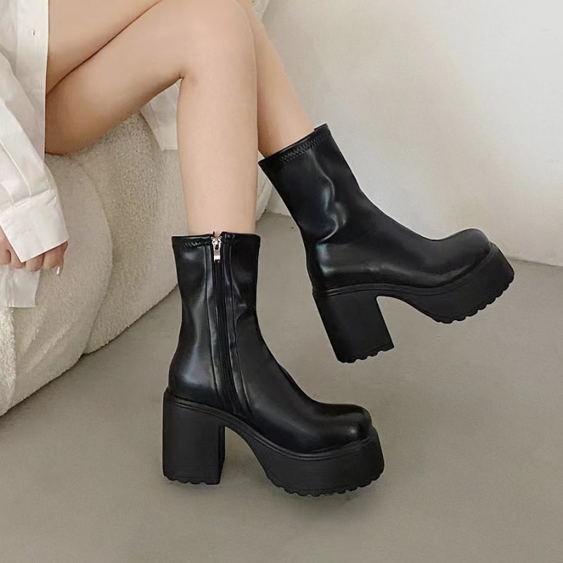 Cizme cu fund gros, cu pandantiv nituri, cizme scurte cu fund gros pentru femei, cizme de motocicletă punk întunecate europene și americane, vârful rotund, cizme scurte cool pentru colegiu