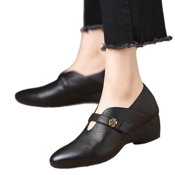 Γυναικεία φλατ παπούτσια από δέρμα κατσίκας με χαμηλοτάκουνα, με απομίμηση δέρματος και ρηχό στόμα, 2025, νέα βρετανικά μικρά δερμάτινα παπούτσια για την άνοιξη και το καλοκαίρι