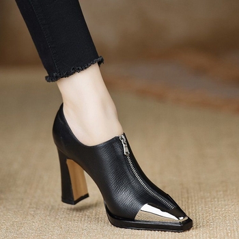 Γυναικεία ψηλοτάκουνα παπούτσια με μεταλλικά μυτερά δάχτυλα και φερμουάρ στο μπροστινό μέρος, μικρά δερμάτινα παπούτσια 2025, νέο κομψό, ευέλικτο, επαγγελματικό, φλατ, με χοντρά τακούνια