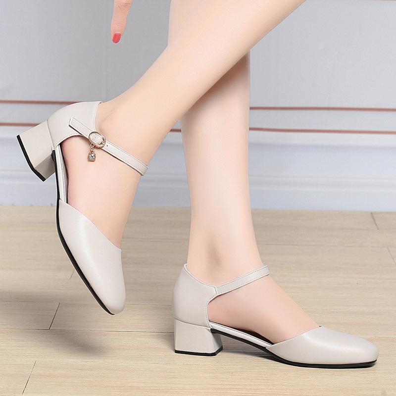 Pantofi Cheongsam cu talpă moale din piele moale, toc mediu, curea cu cataramă cu un singur caracter, pantofi de dans pentru podium, pantofi din piele pentru mame de vârstă mijlocie, pantofi pentru femei