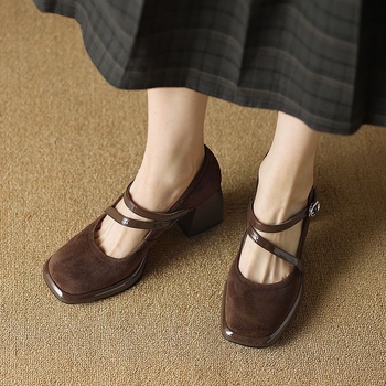 Γυναικεία παπούτσια French Square Head Mary Jane για την άνοιξη του 2025, νέα, ψηλοτάκουνα παπούτσια με χοντρό τακούνι και σταυρωτή ζώνη για εξωτερική χρήση.