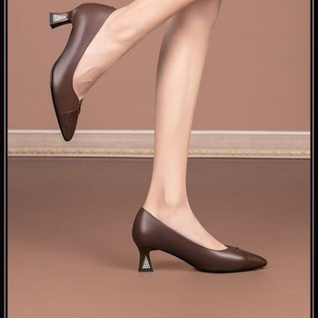 Νέα παπούτσια με ρηχό στόμα και μονό στρώμα, γυναικεία μικρά δερμάτινα παπούτσια με μεσαίο τακούνι, άνετα γυναικεία παπούτσια με χοντρό τακούνι και στρας για την άνοιξη και το φθινόπωρο του 2024