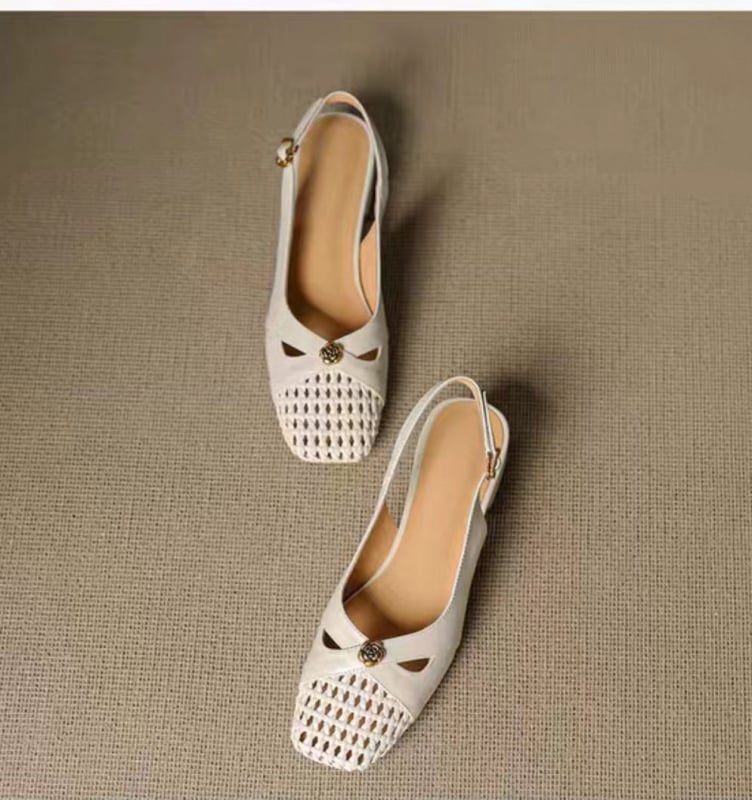 Sandale de lux ușoare de nișă retro 2025 de vară pentru femei, cu vârf pătrat, pentru îmbrăcăminte exterioară, comerț exterior, sandale cu vârf transfrontalier, en-gros