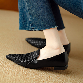 Φθινόπωρο 2024 Νέα vintage καφέ φλατ παπούτσια με μυτερές άκρες, υφαντά δερμάτινα παπούτσια από αλογότριχα και ρηχή μαλακή σόλα, γυναίκες