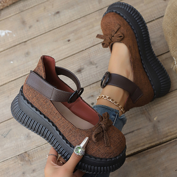 Νέα καλοκαιρινά παπούτσια 2025 σε βρετανικό στιλ, με χοντρή σόλα και αγκράφα, γυναικεία loafers με φιόγκο και ρηχό στόμα.