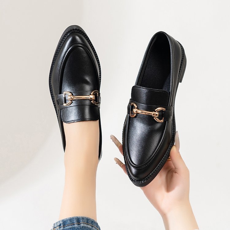 Mocasini 2025 primăvara și toamna nou stil britanic toc gros talpă groasă pantofi mici din piele pantofi de lucru pentru femei