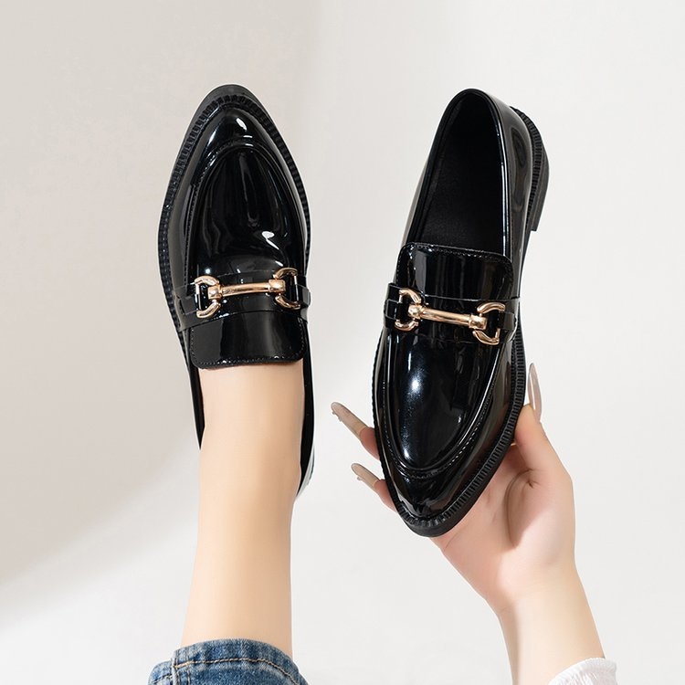 Mocasini 2025 primăvara și toamna nou stil britanic toc gros talpă groasă pantofi mici din piele pantofi de lucru pentru femei