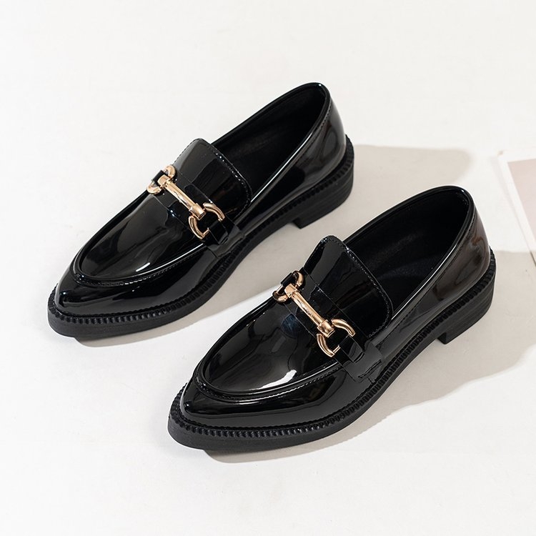 Mocasini 2025 primăvara și toamna nou stil britanic toc gros talpă groasă pantofi mici din piele pantofi de lucru pentru femei