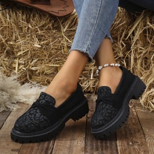Mocasini damă toamna 2025, stil britanic nou, fără slip-on, cu talpă joasă, pentru comerț exterior, mărime mare, cu talpă groasă, imprimeu leopard, din piele, mici, pentru femei