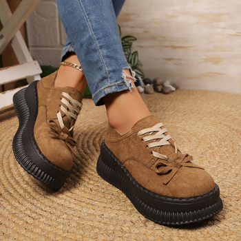 Γυναικεία παπούτσια Mary Jane με ψηλοτάκουνα πέδιλα για την άνοιξη του 2025, με χοντρή σόλα και πλατφόρμα, σε casual σχέδιο.