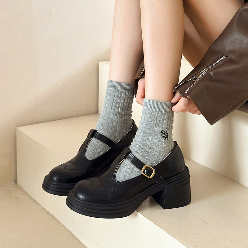 Proljeće i jesen 2025. Nove Mary Jane francuske uniforme, male kožne cipele za žene, britanski stil, srednja peta, debela peta, studentske ženske cipele s jednom potpeticom, moderne