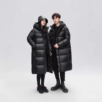 Naujos žieminės juodos aukso spalvos pūkinės striukės, unisex, blizgios, ilgos, pastorintos, šiltos, neskalbiamos, didmeninė prekyba iš gamyklos.