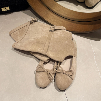 Μοντέρνα, κομψά, ανοιξιάτικα και φθινοπωρινά παπούτσια μπαλέτου με ρυθμιζόμενο φιόγκο σε δυτικό στιλ, για την άνοιξη και το φθινόπωρο του 2024, κομψά, μονόστρωτα παπούτσια μπαλέτου, σε ασορτί στιλ.