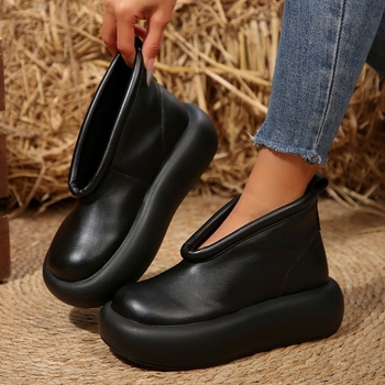 Γυναικεία vintage, κοντές μπότες από μαλακό δέρμα, 2025, σε νέο έθνικ στιλ, χειροποίητα, με μεγάλη, στρογγυλή μύτη, χοντρό κάτω μέρος, ψηλοτάκουνα παπούτσια, μποτάκια με πλατφόρμα και τακούνι.