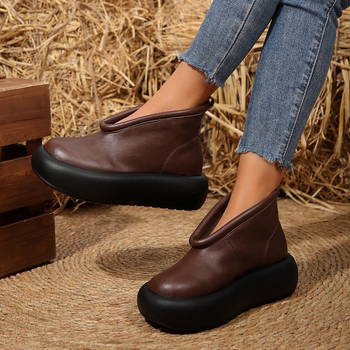 Γυναικεία vintage, κοντές μπότες από μαλακό δέρμα, 2025, σε νέο έθνικ στιλ, χειροποίητα, με μεγάλη, στρογγυλή μύτη, χοντρό κάτω μέρος, ψηλοτάκουνα παπούτσια, μποτάκια με πλατφόρμα και τακούνι.