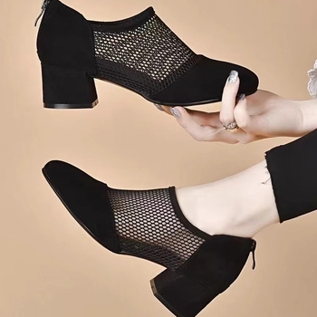 Εξωτερικό Εμπόριο Διασυνοριακά Καλοκαιρινά Πλέγματα Αναπνέοντα Σανδάλια για Γυναίκες 2025 Νέα Χοντρά Φλατς από Μαλακό Δέρμα Γυναικεία Παπούτσια με Κοφτά Τακούνια