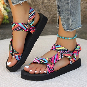 Εξωτερικό εμπόριο σε απόθεμα 2024 καλοκαίρι νέα χοντρή σόλα με ασορτί χρώμα hook and loop ευρωπαϊκά και αμερικανικά εθνοτικά σανδάλια παραλίας χονδρικής 43