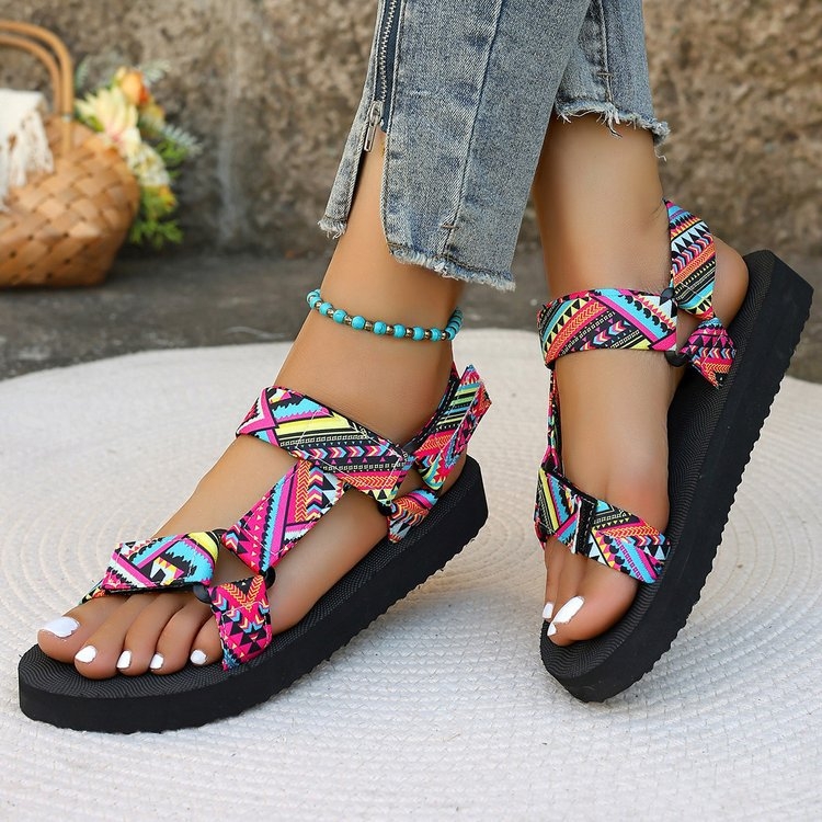 Vanjska trgovina na zalihi 2024. ljetne nove sandale za plažu s debelim potplatom, čičak trakom, europske i američke etničke, ženske, veleprodajne, 43