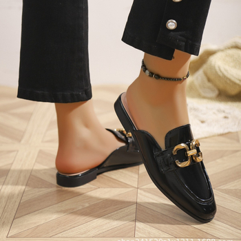 Sandale plate cu vârful închis, în stil francez, pentru purtare zilnică, pantofi de birou fără mâneci pentru femei, cu decorațiuni metalice, respirabile și ușoare