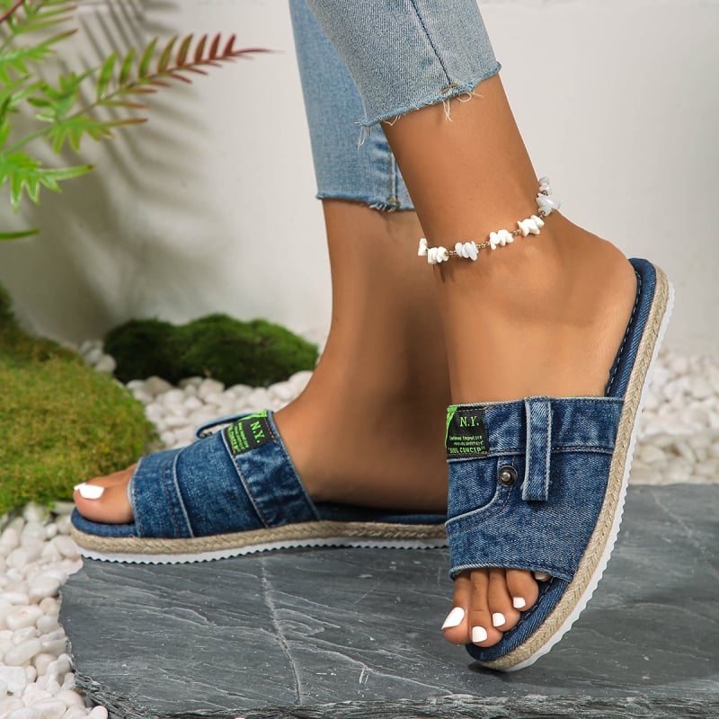 Papuci plati de mărime plus pentru femei, sandale din denim transfrontaliere europene și americane, mărimea 43, pantofi cu talpă groasă pentru comerț exterior, sandale exterioare