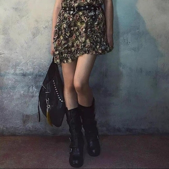 Dámske čižmy do polovice lýtok v britskom štýle s prackou v retro štýle, letné 2025, nové všestranné zoštíhľujúce čižmy na hrubom podpätku v západnom štýle