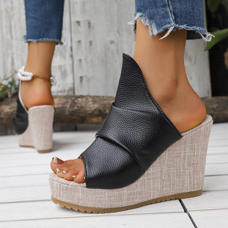 Sandale cu platformă de dimensiuni mari europene și americane pentru femei 2025 vara nouă uzură exterioară Fish Mouth pantofi 43 mărimea transfrontalieră cu talpă groasă flip-flops