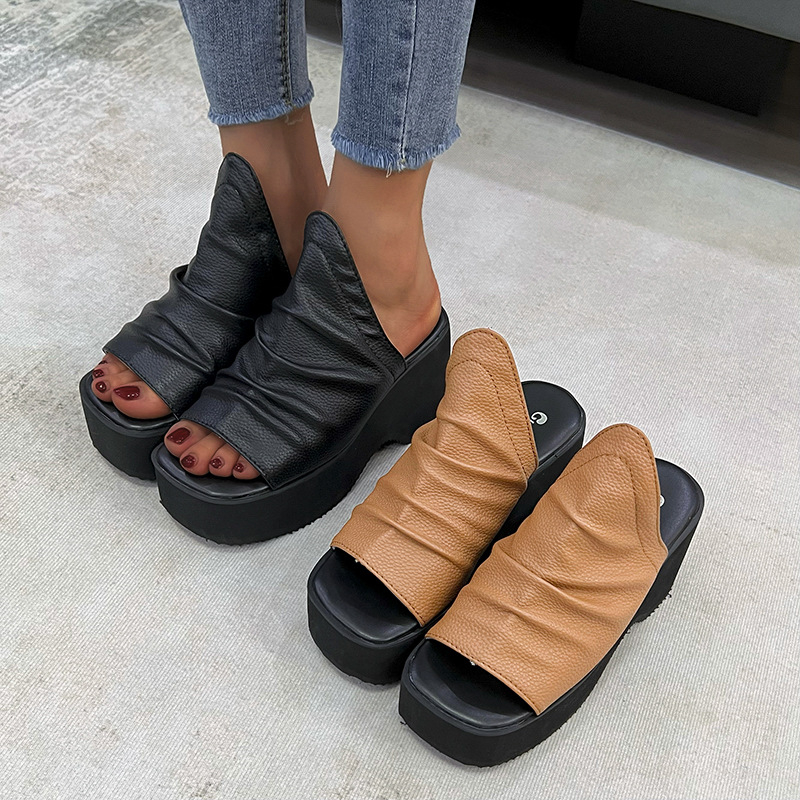 Sandale și papuci din piele moale pentru femei, vară, haine de exterior la modă, cu platformă, stil nou, 2023, vârf pătrat, pantofi cu platformă ușoară, all-match