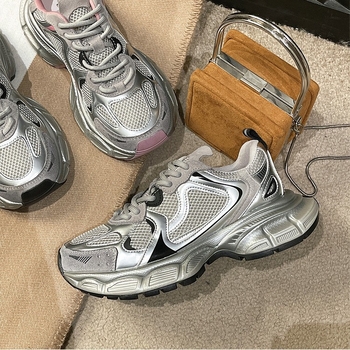 Dámske topánky Torre Shoes, jar 2025, nové, hrubé, s okrúhlou hlavou a sieťovinou, ležérne, strieborné, módne tenisky