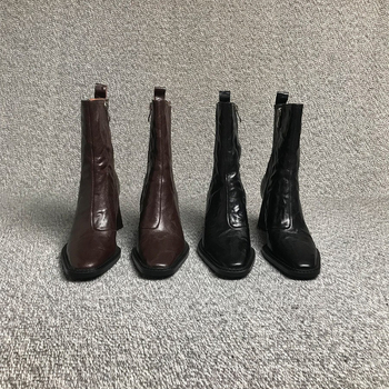 Nove martin čizme za jesen i zimu 2024., ženske špicaste visoke pete, debele pete, kratke čizme sa bočnim patentnim zatvaračem, lakirane kožne modne čizme s visokom petom