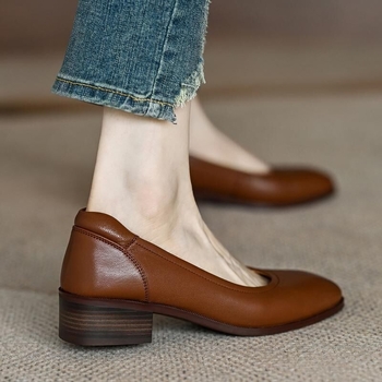Άνοιξη και Φθινόπωρο 2025 Νέο Στυλ Απλά Χαμηλά Τακούνι Γυναικεία Παπούτσια Μονής Επίστρωσης, Γαλλικού Στυλ, Ρετρό, Μαλακό Δέρμα, Τετράγωνη Μύτη, Χοντρό Τακούνι, Αντιολισθητικά Γυναικεία Παπούτσια