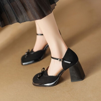 Z2024 Καλοκαιρινά Νέας Στυλ Ρετρό Κλειστά Σανδάλια για Γυναικεία, Ευέλικτα και Άνετα, Ψηλοτάκουνα με Ένα Λουράκι και Χοντρό Τακούνι