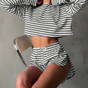 Νέα ριγέ μοντέρνα ανοιξιάτικα σορτς με μακριά μανίκια και σχισμές για γυναίκες, δύο τεμαχίων, για το σπίτι