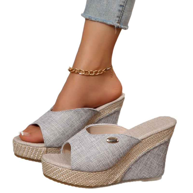 Ljeto 2025. Nove modne sandale s platformom, debelim potplatom i visokom petom za žene, ležerne, jednolinijske, velike, otvorene ženske cipele