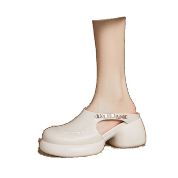 Biezas zoles virsdrēbju modes 2025. gada jaunās vasaras metāla sprādzes augstās fejas dobās purngala pusčības virsdrēbēm