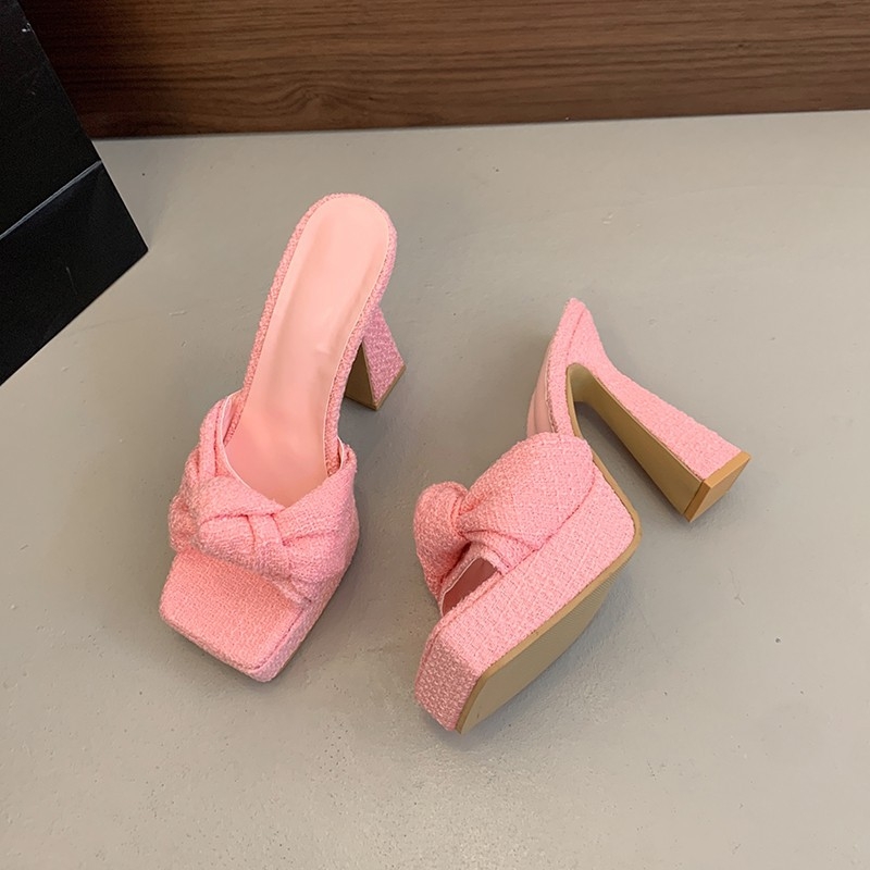 Piiriülesed Euroopa ja Ameerika sussid paksu kontsaga kalasuu seljaga õõnes väliskaubanduse moesandaalid vibuga kandilise ninaga sussid veekindla platvormiga naistele