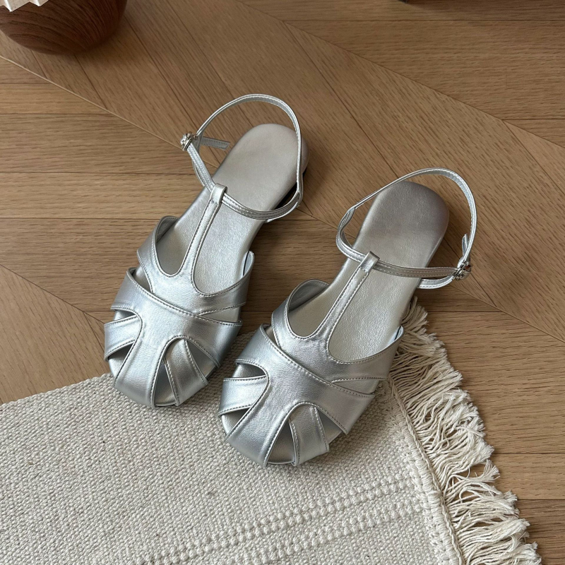 Nove ravne cipele za plažu 2025., udobne pletene sandale s šupljim prstima za žene, proljeće i ljeto, s korejskom suknjom