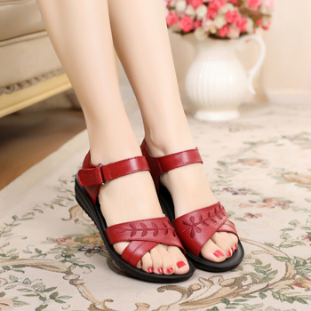 Νέα καθημερινά παπούτσια μόδας μεγάλου μεγέθους από γνήσιο δέρμα με μαλακή σόλα, πρώτης στρώσης, από δέρμα αγελάδας, για μεσήλικες και ηλικιωμένες γυναίκες, γυναικεία σανδάλια