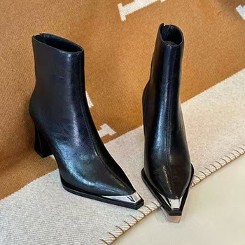 Metalne čizme s visokom petom, otporne na sudare, za žene, nove europske i američke čizme s debelom petom i patentnim zatvaračem straga, svestrane modne čizme iz 2025.