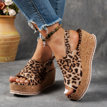 Νέα γυναικεία σουέτ πέδιλα με πλατφόρμα και πλατφόρμα για την άνοιξη/καλοκαίρι του 2025, με ανοιχτά δάχτυλα και ψηλοτάκουνα με αγκράφα