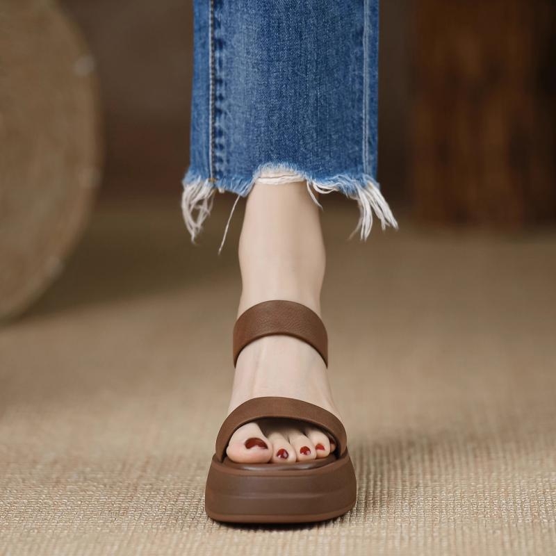 Svestrane sandale s debelom petom za žene, nova modna vanjska odjeća za ljeto 2025., slip-on cipele, vodootporne, platforme, visoke pete