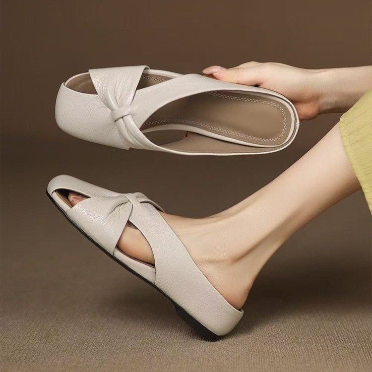 Ljetne ženske sandale za vanjsku upotrebu, šuplje slip-on cipele za žene, ležerne papuče 2025., debele pete, novi stil Baotou papuča, moderno